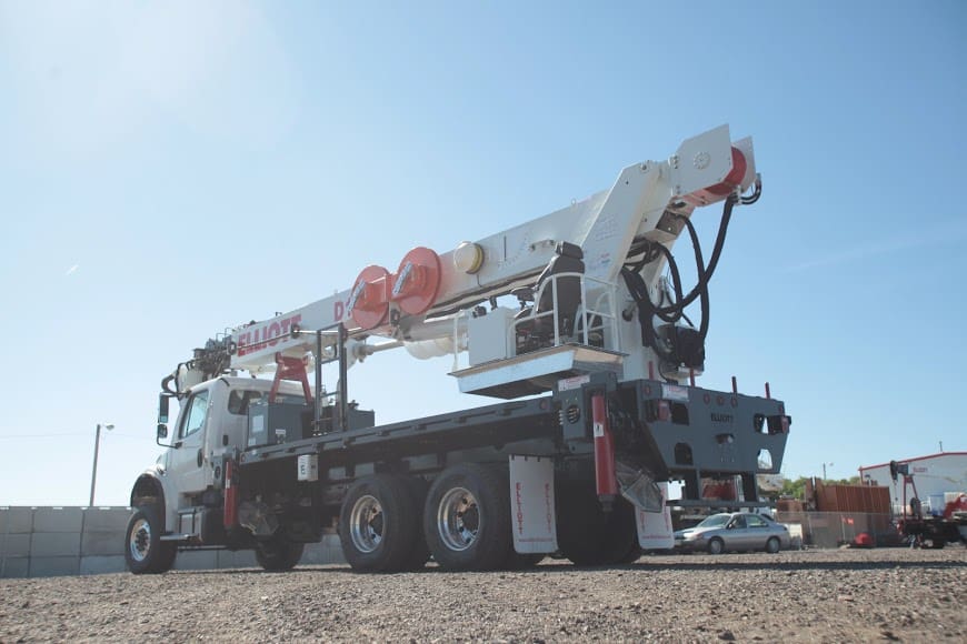 Elliott D105 Digger Derrick