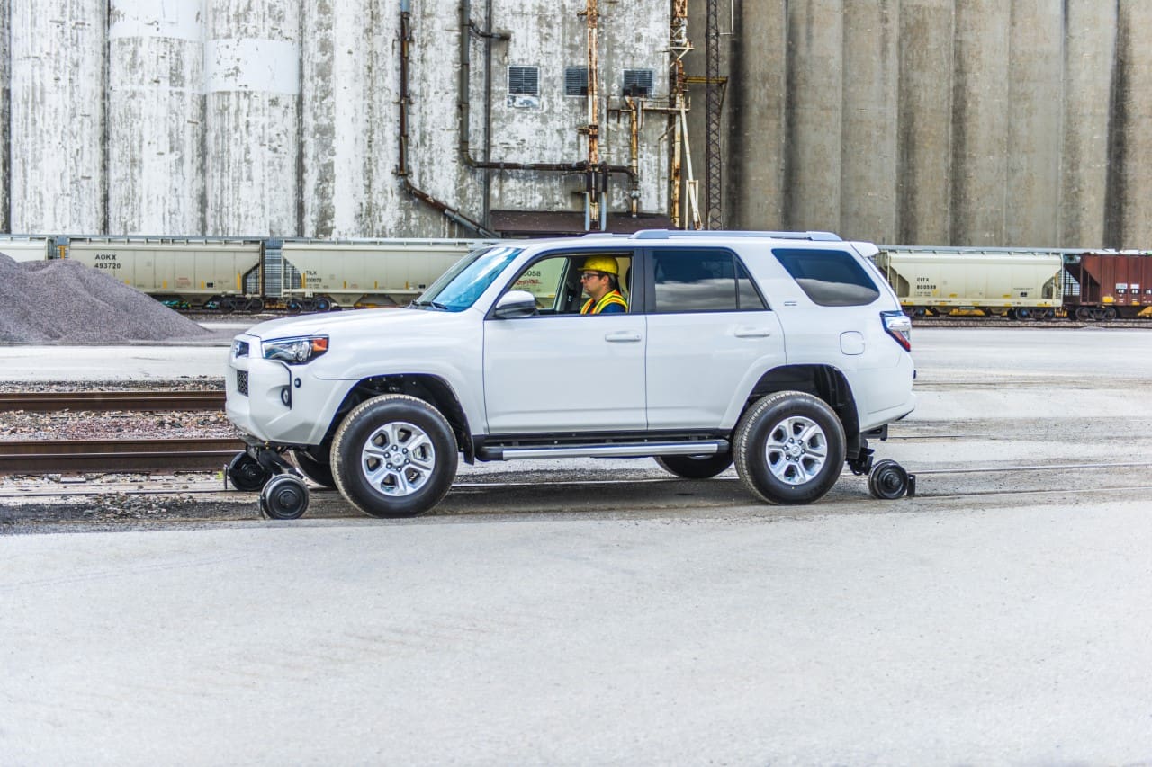 Hi-Rail Supervisor SUVs – Spec 115