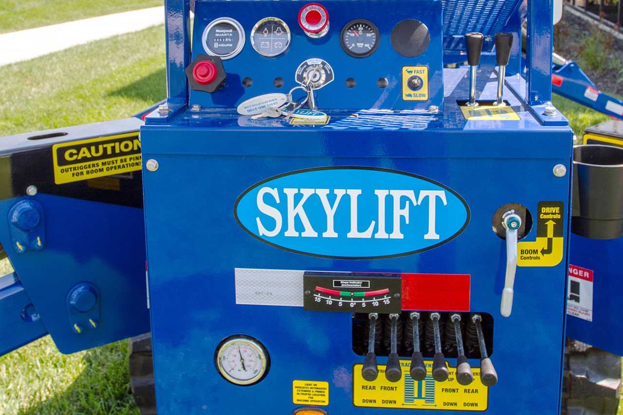 Skylift Mini Arborist Super 53 Backyard Bucket