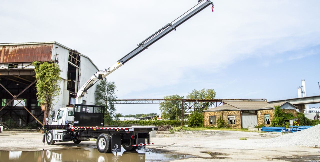 IMT 1610 Knuckle Boom Crane