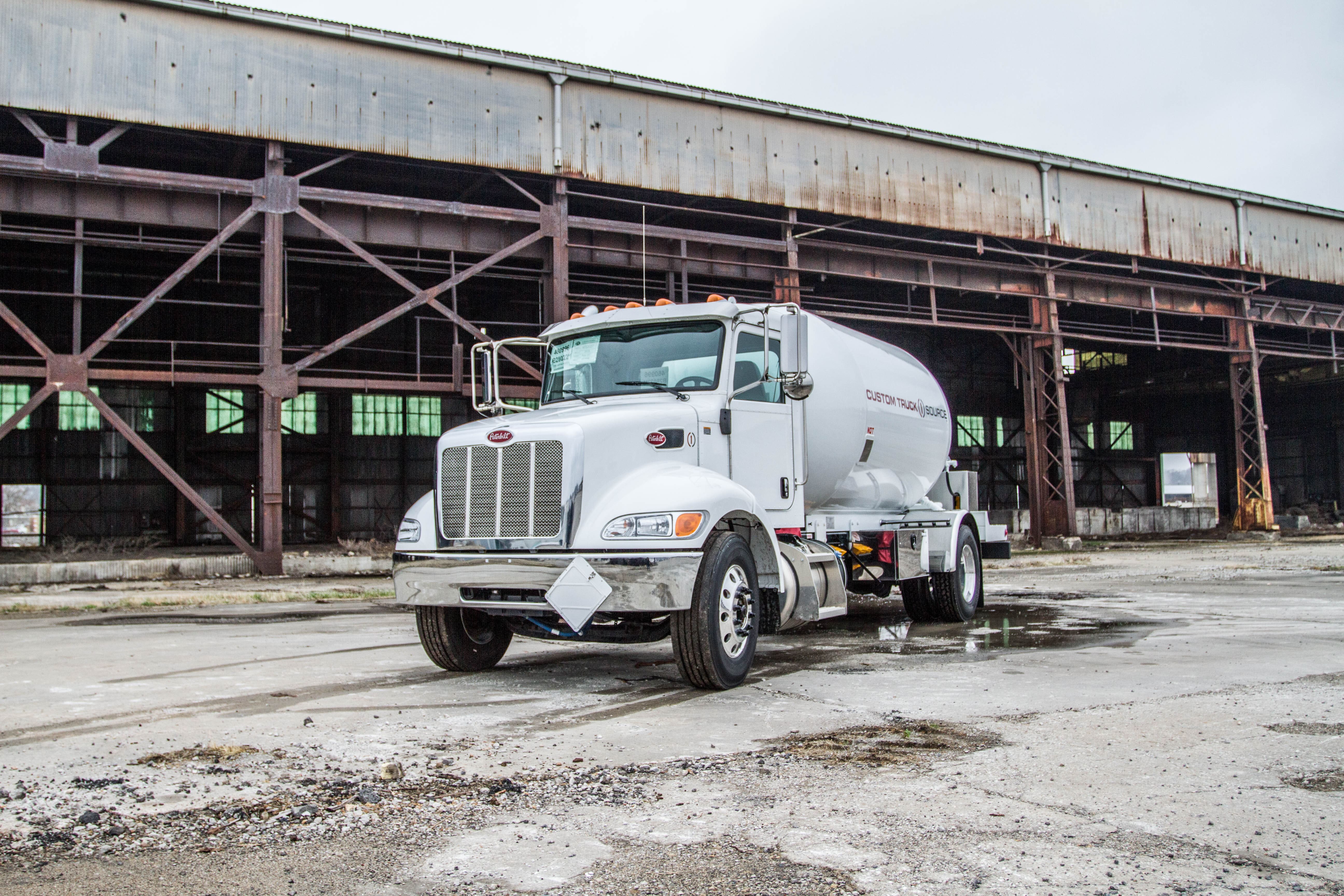 propane bobtail truck