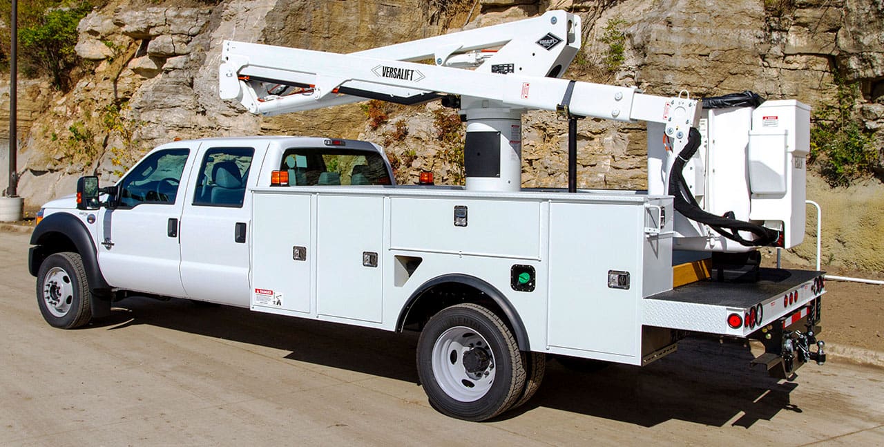 Versalift SST-40-EIH Bucket Truck - Custom Truck One Source