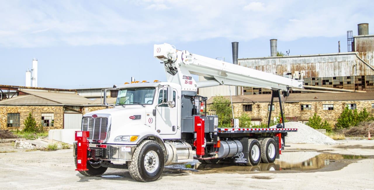 Load King Stinger 35-100 Boom Truck Crane