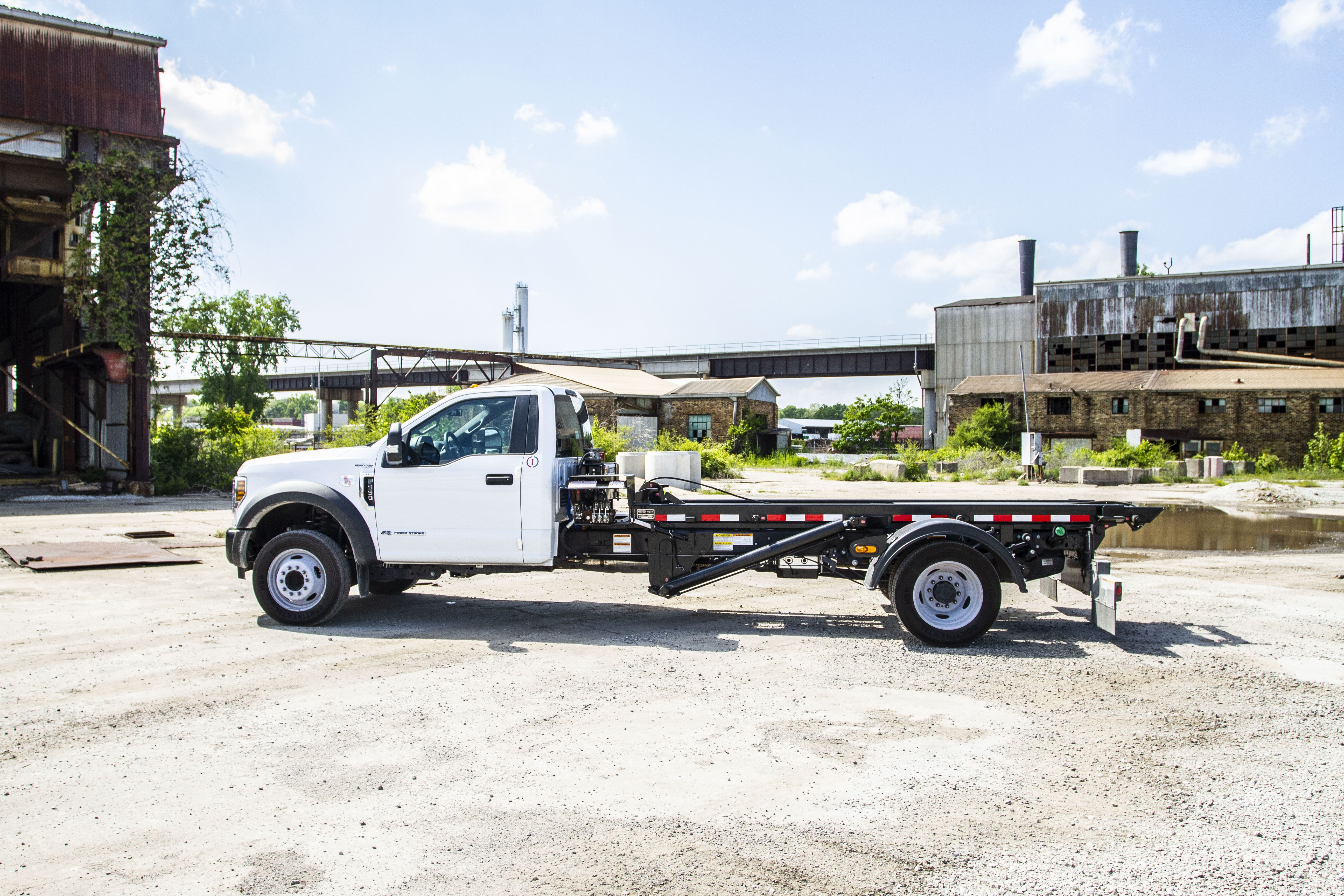 Galbreath WT-1216-EX Roll-Off on Ford F550