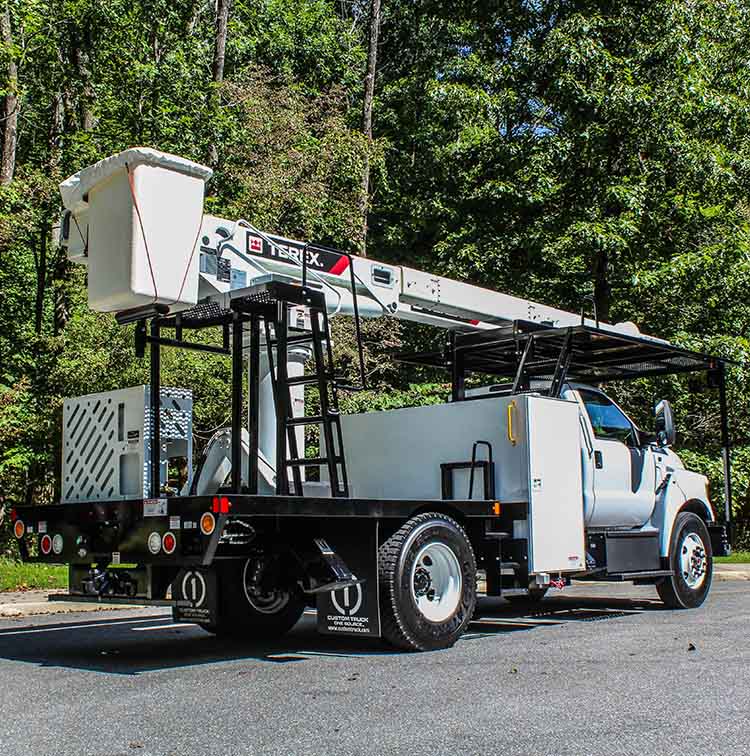 Forestry Bucket Truck - Rear Mount