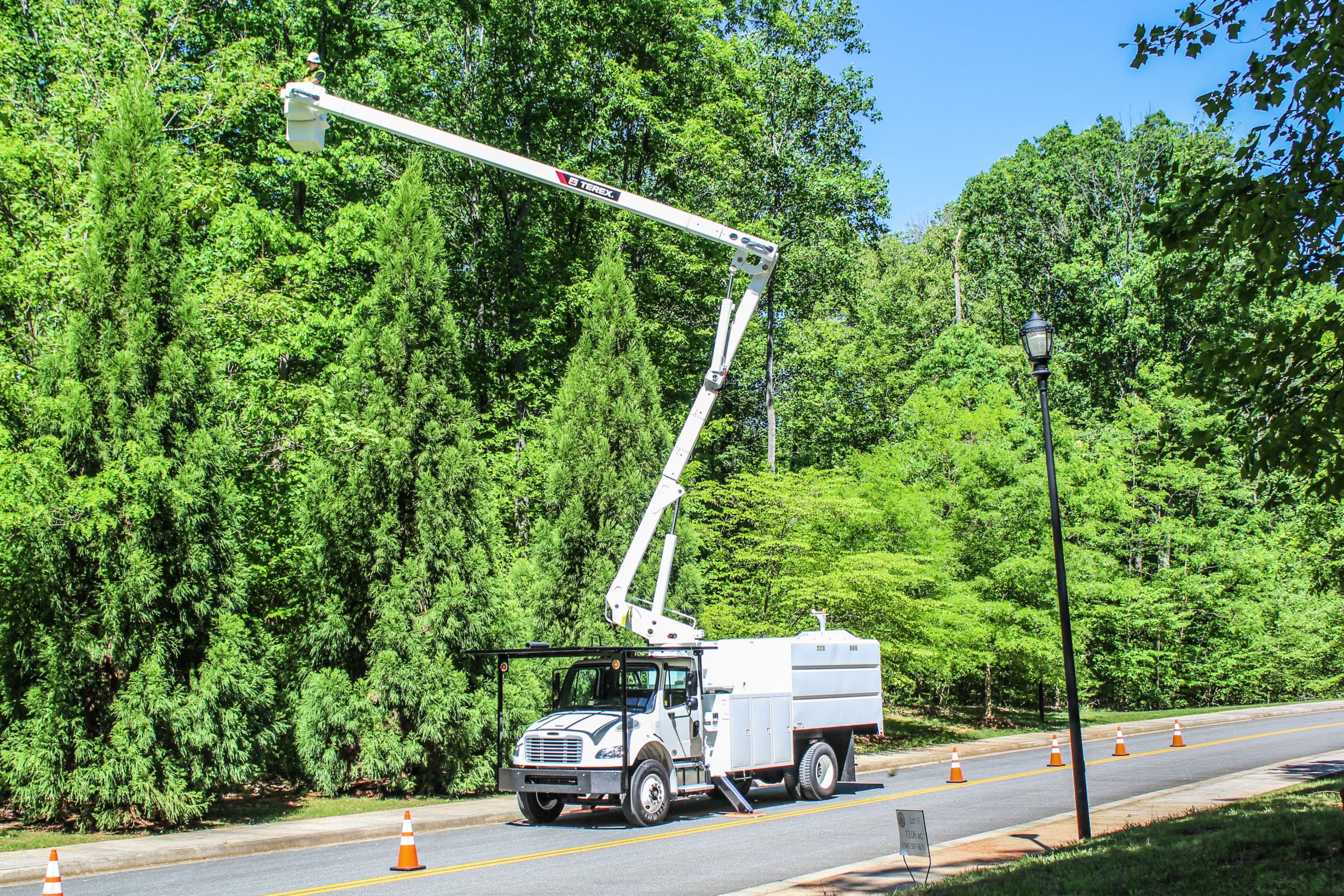 Terex XTPro 70 with its bucket extended to a full 70 feet of working height