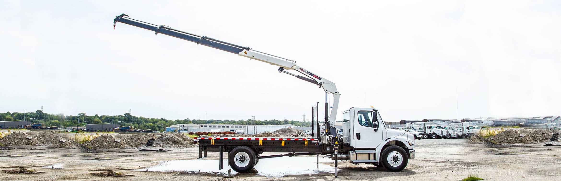 Knuckle Boom Truck Crane