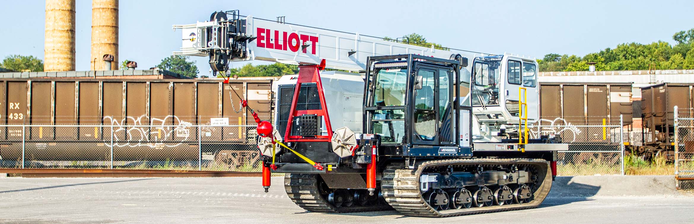 Elliott Boom Truck on Tracks