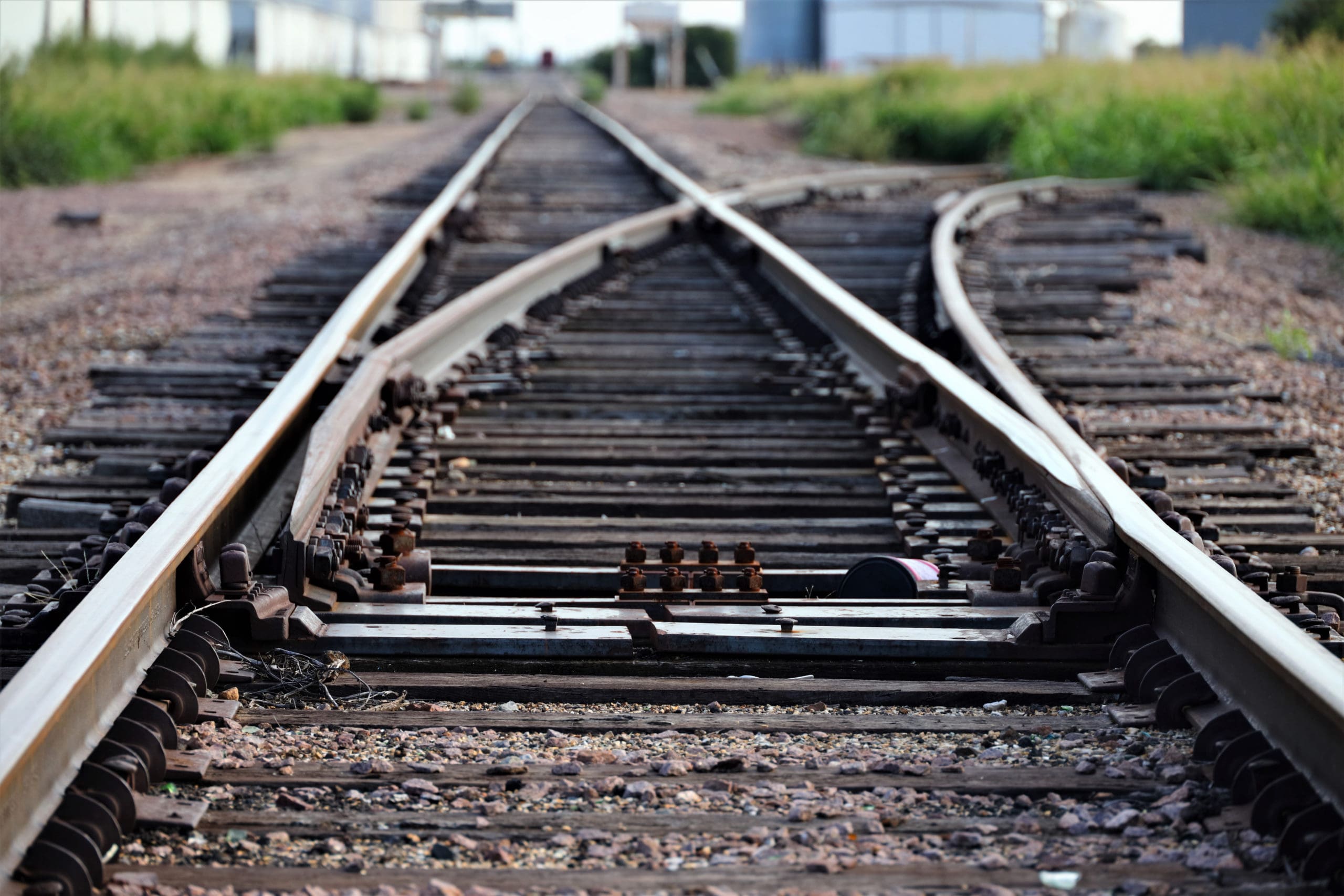 two railroad paths merging into one