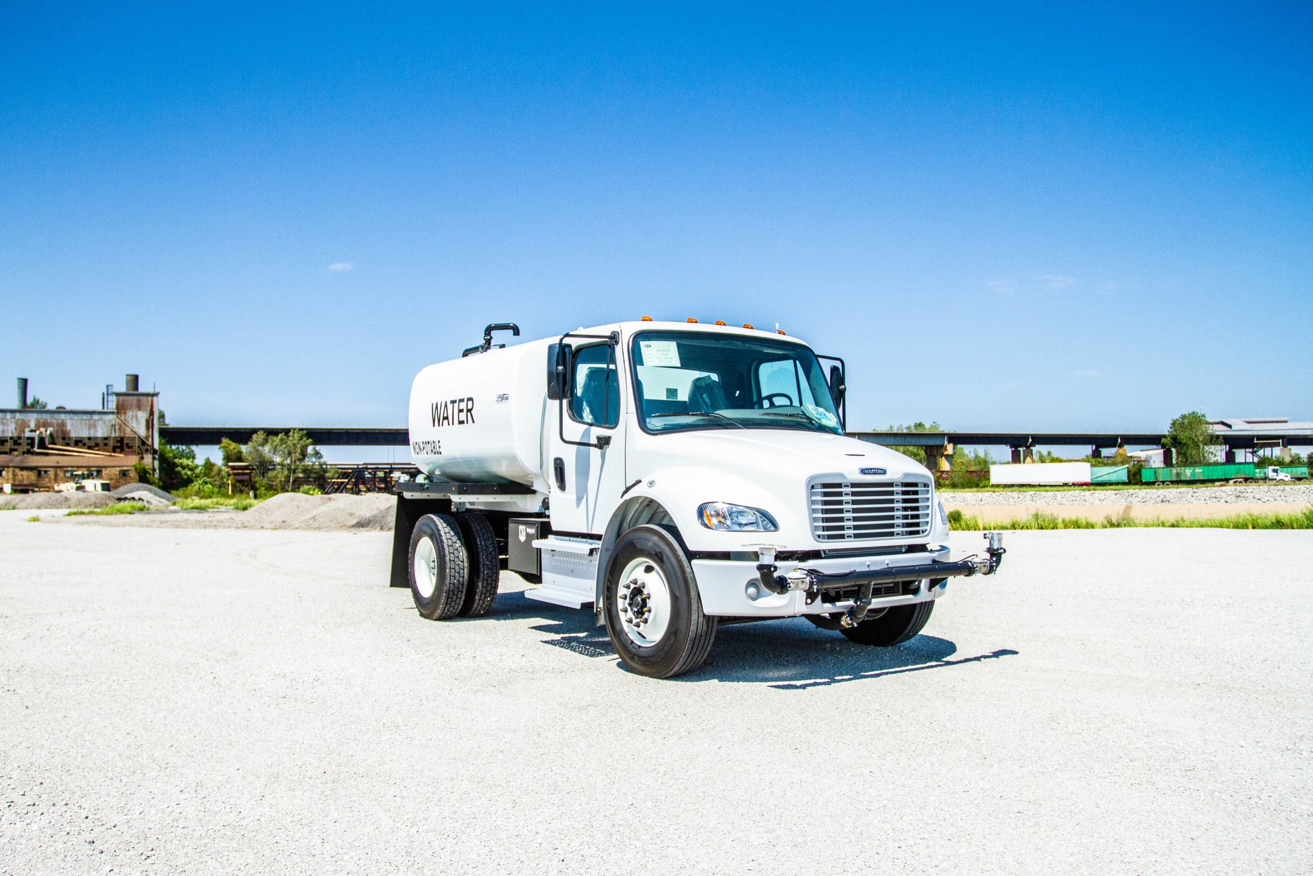 Load King 2k Gallon Water Truck