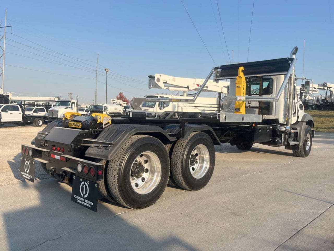 Palfinger HT 500 – Custom Truck One Source